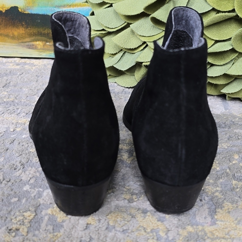 Seychelles Elegant Black Suede Ankle Boots - Picture 10 of 15